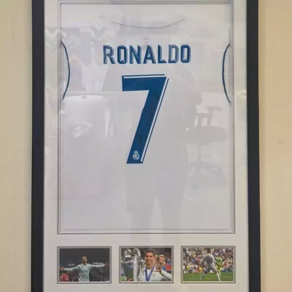 Cristiano Ronaldo Signed Shirt